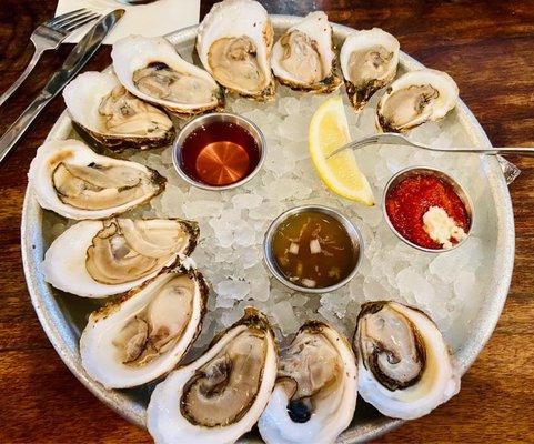 Queens Cup oysters on top - Raspberry Point below