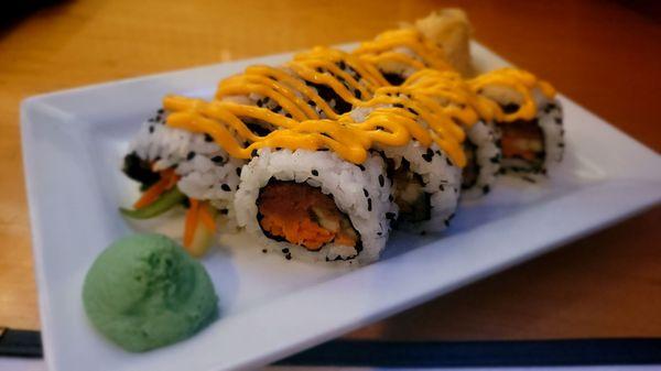 Spicy tuna with spicy mayo