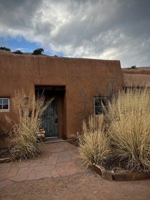 Front door to our corner Cliffside Suite. Wood delivered each day of your stay.