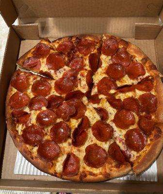 Medium pepperoni, extra crispy. SO good!