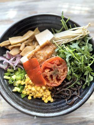 E+M
Vegetarian ramen