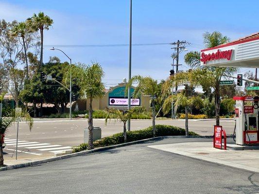 Del Mar Fairgrounds are across the road !