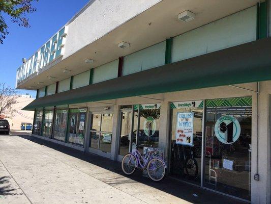 The entrance. Big store!