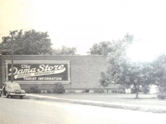 The Dama Store 1940s