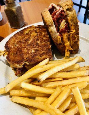 Reuben and fries