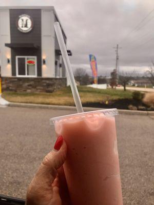 Piña Colada smoothie + Strawberry