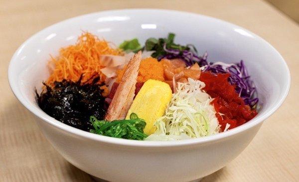 Chirashi bowl