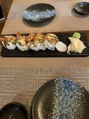 Shrimp tempura roll