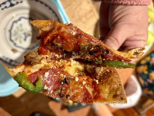 Thin crust that's foldable yet crunchy at same time!