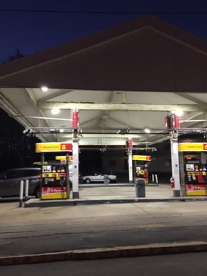 Shell Westwood -- 75 Providence Highway / Route 1, Westwood                Station