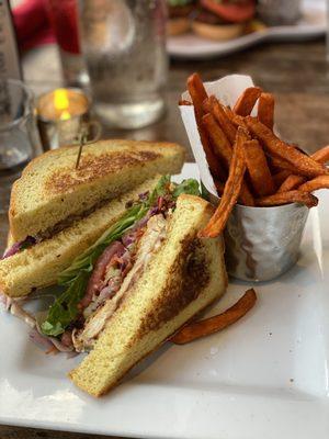 Chicken sandwich with sweet potatoes fries