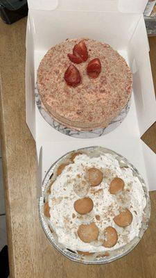 Strawberry Delight crumb cake and small banana pudding