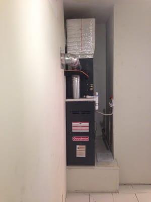 60,000 btu Goodman furnace with a 3 ton cooling coil.