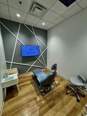 Personal Regular Dentist Procedure Room