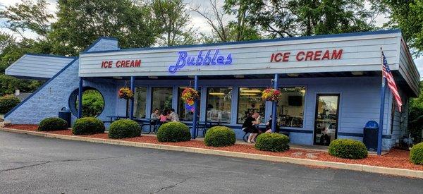 Storefront for Bubbles Ice Cream Parlor