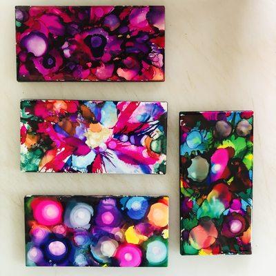 Create your own coasters, tiles or gifts with Alcohol painting classes