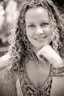 Shannon Hopkins, Blessingways owner. Shamanic practitioner and massage therapist. Intuitive healing and energy work in Walnut Creek, CA