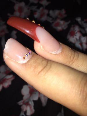 Broke nail and stones fell off after 4 days