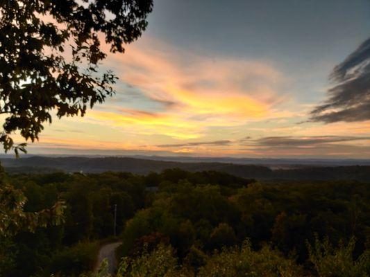 Viewtopia Cabin Rental