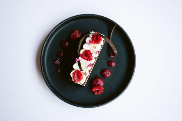 Raspberry Chocolate-Vanilla Cream Cake