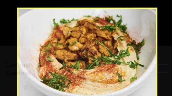 Hummus shawarma made from fresh tuna