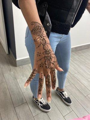 Henna tattoo