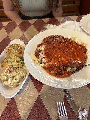 Chicken Parmigiana and garlic knots