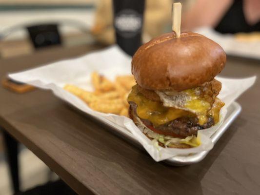 Golden State Burger  with fries