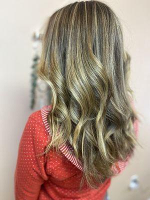 Butter blonde natural highlights