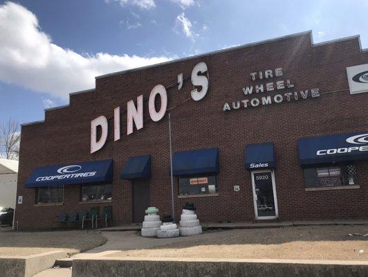 Dino's Tire & Wheel