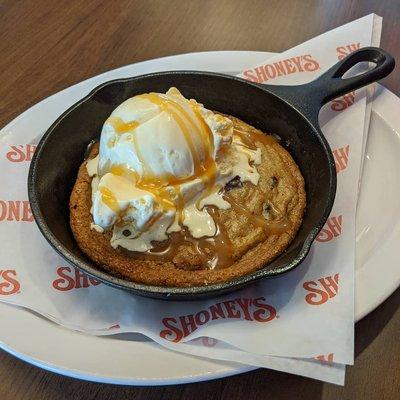 It's hard to beat our  skillet cookie! Our freshly-baked, delicious, soft & warm chocolate chunk cookie  is waiting for you to enjoy!