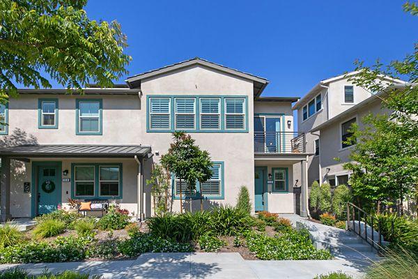 Beautiful townhome in Rancho Mission Viejo. Sold in 1 week