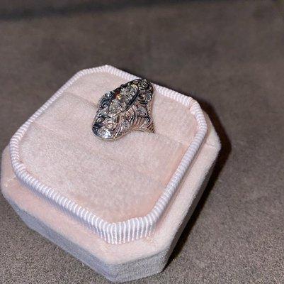 Vintage engagement ring from the 1910s needed the prongs retipped: Repair!