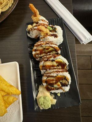 Super good shrimp tempura roll if you have a mouth the size of a garage.