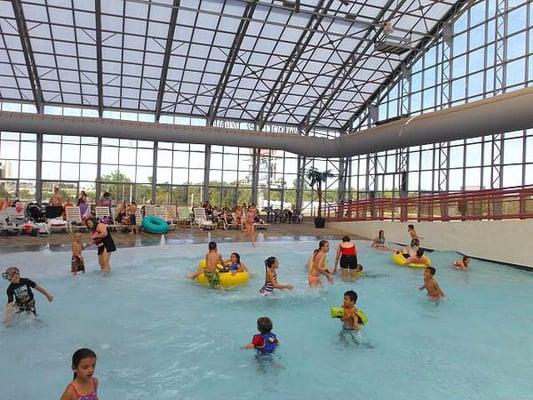 www.water-zoo.com  Wave Pool