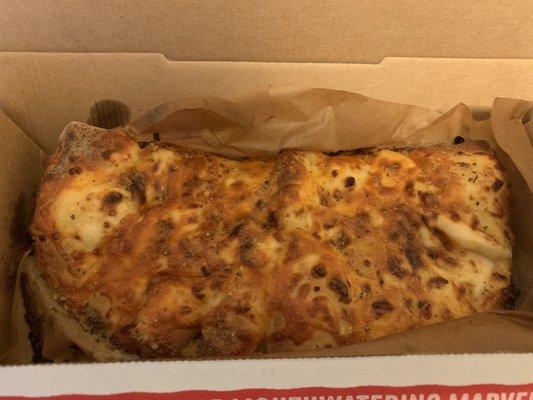 Stuffed cheesy bread