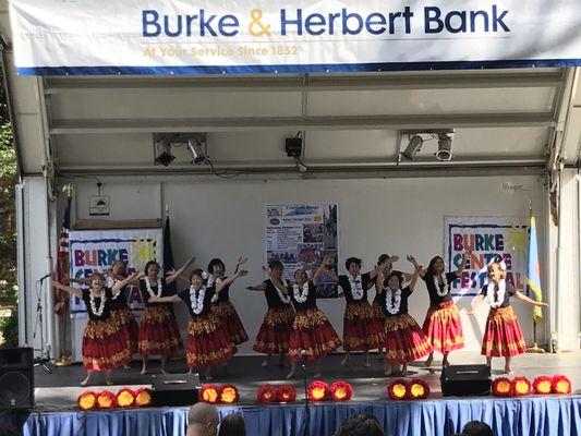 Hawaiian Dancers.