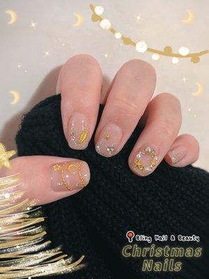 Came back this time for some Christmas Nails~ (done by Sunmer)