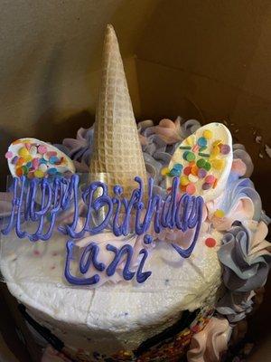 Unicorn Cake Birthday Cake flavor inside