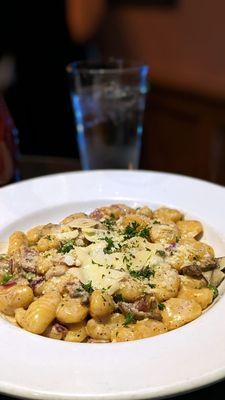 Gnocchi con funghi