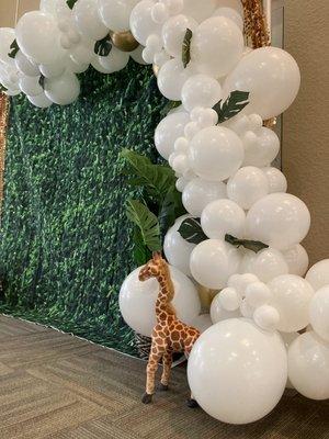 Safari Themed Balloon Garland