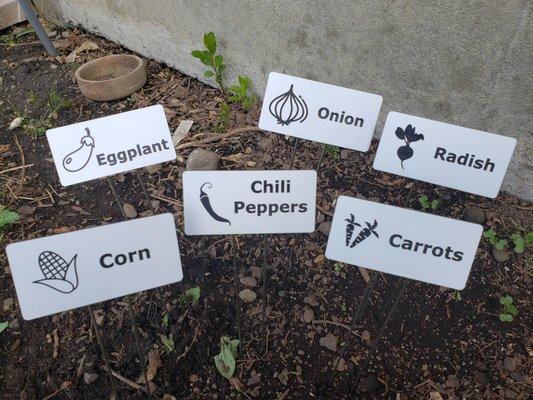 Signs and labels for gardens, landscapes and herbals.  All made to order.