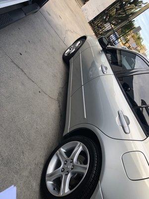 had a dented driver rocker panel but looks brand new here, clean paint job, clean rim,