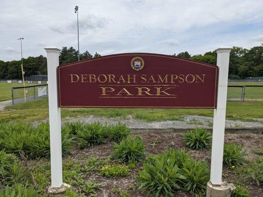 Deborah Sampson Park, Sharon