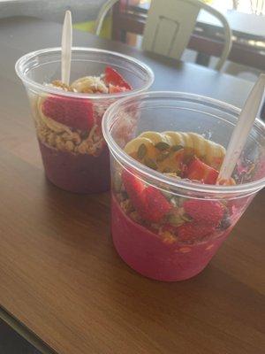 Açaí bowl and pitaya bowl. YUM!!!