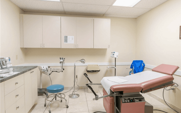 Patient Room at Ana M. Tamayo MD