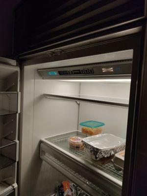 Subzero refrigerator repair service