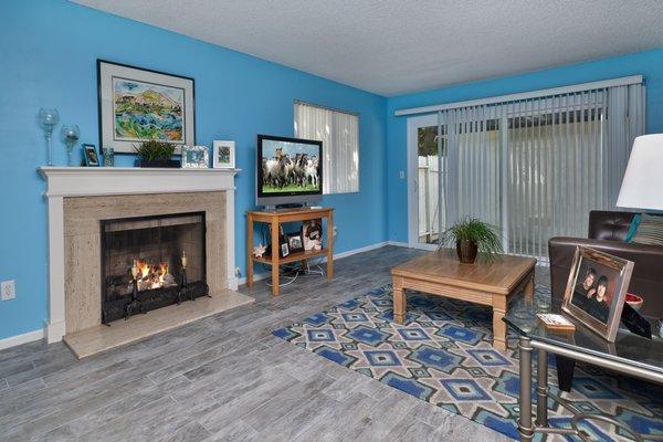 1365 Victoria Dr APT F, Fullerton - Meandering pathways & pristine landscaping!