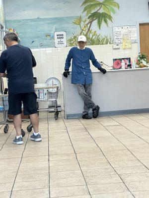 He is SO RUDE! Great Laundromat but they need to get rid of him! HE IS BAD FOR BUSINESS!