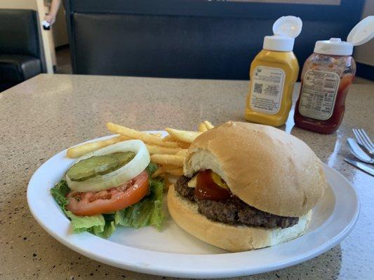 Cheeseburger with green chilies